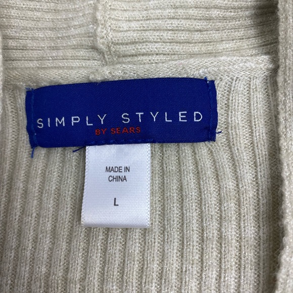 Simply Styled- Sweater, Beige. Large. Warm and comfortable. - Picture 7 of 7